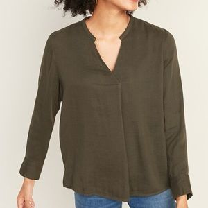 Old Navy Textured Double-Weave Split-Neck Top